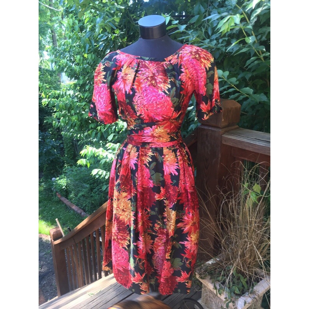 Vintage 1950s Suzy Perette Silk Dress Floral Black Pink Full Skirt Fit & Flare